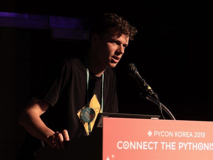 Marcin Gębala presenting at PyCon Korea 2019 in Seoul